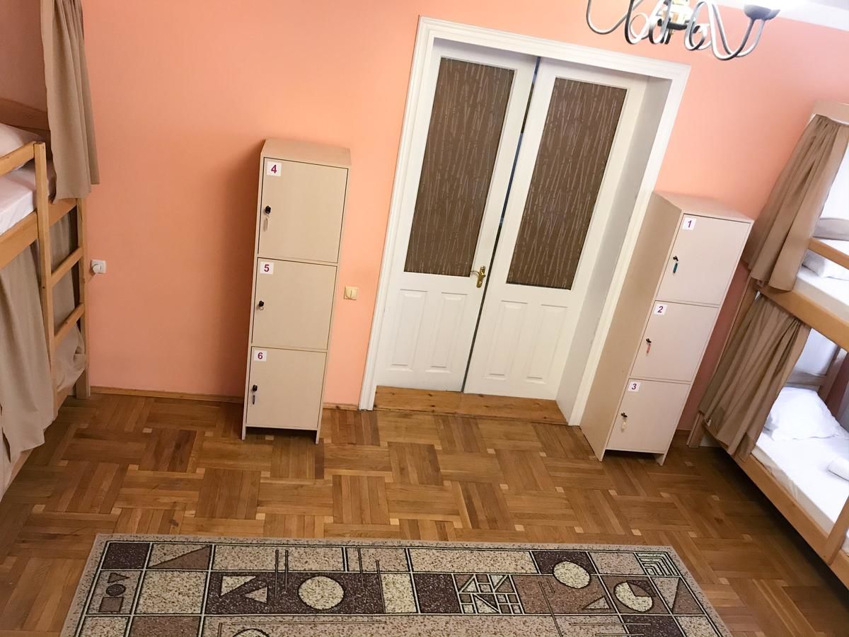 Хостелы Pelican Черновцы-33