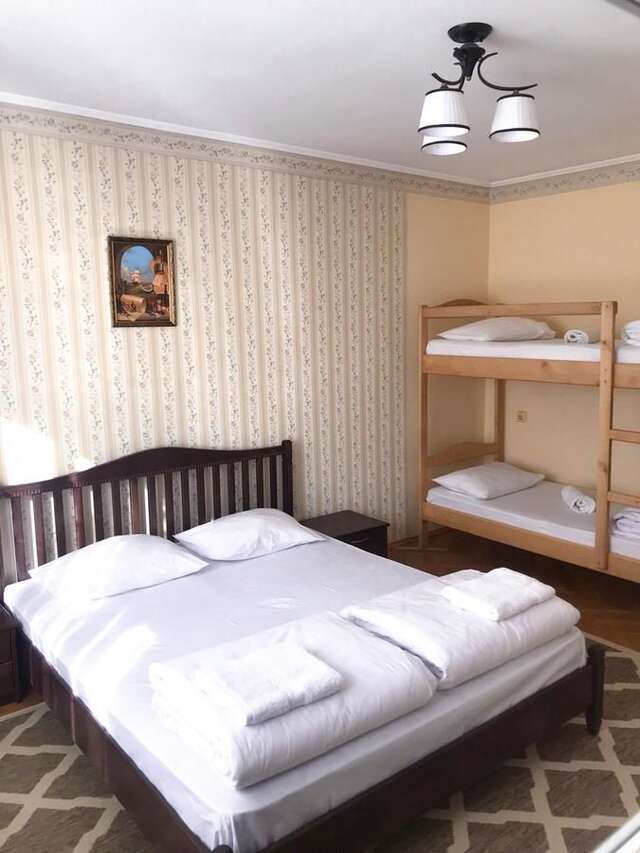 Хостелы Pelican Черновцы-7