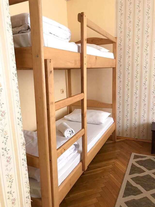 Хостелы Pelican Черновцы-8